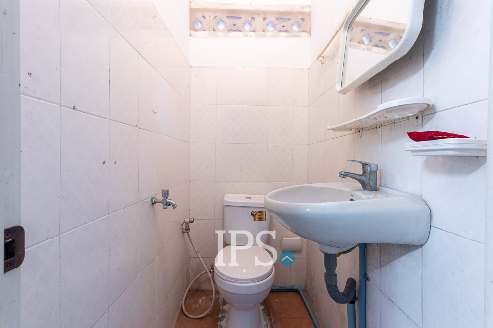 4 Bedroom Commercial House For Rent - Night Market Area, Siem Reap - Image 37