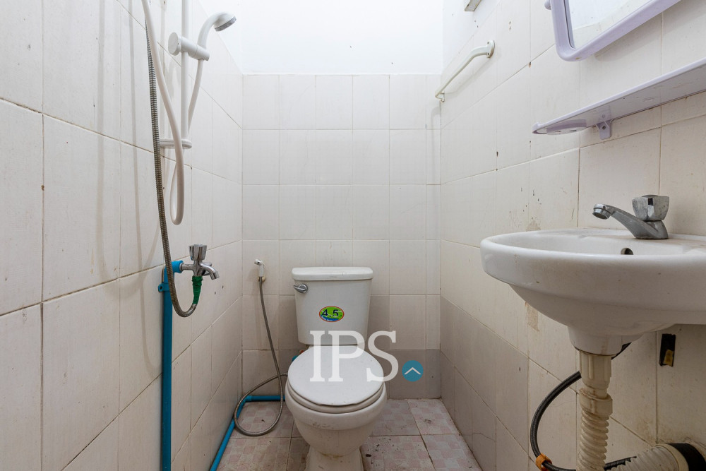 4 Bedroom Commercial House For Rent - Night Market Area, Siem Reap - Image 35