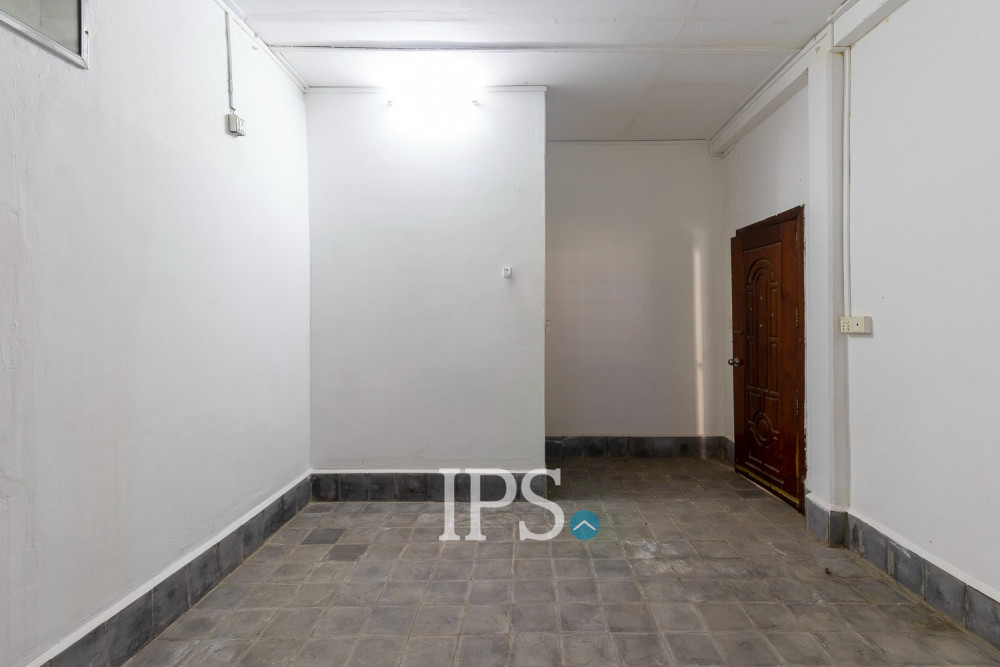 4 Bedroom Commercial House For Rent - Night Market Area, Siem Reap - Image 19