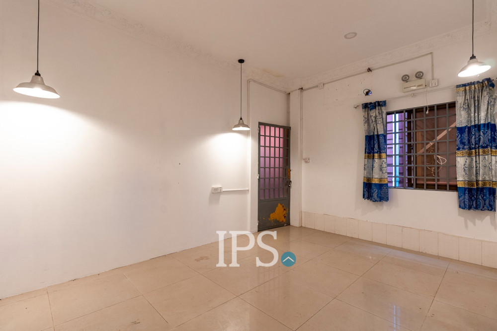 4 Bedroom Commercial House For Rent - Night Market Area, Siem Reap - Image 30