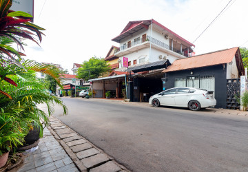 4 Bedroom Commercial House For Rent - Night Market Area, Siem Reap thumbnail