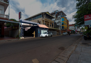 4 Bedroom Commercial House For Rent - Night Market Area, Siem Reap thumbnail