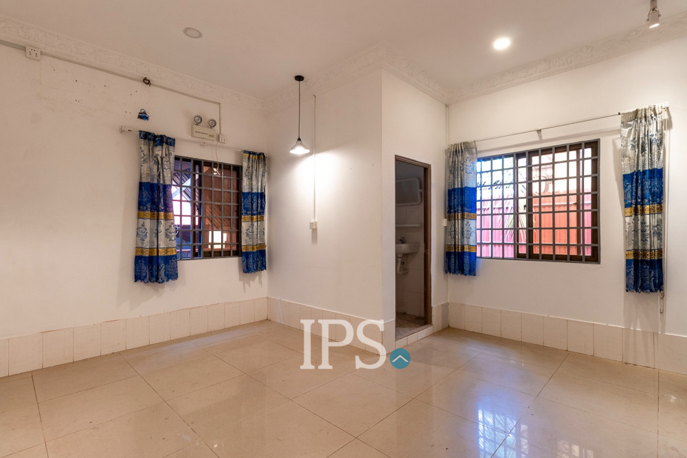 4 Bedroom Commercial House For Rent - Night Market Area, Siem Reap - Image 29