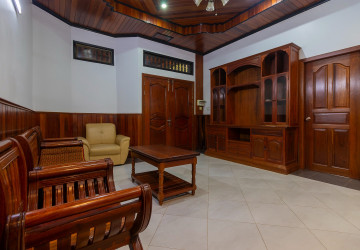 2 Bedroom Apartment For Rent - Slor Kram, Siem Reap thumbnail