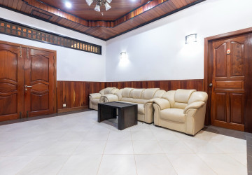 3 Bedroom Apartment  For Rent - Slor Kram, Siem Reap thumbnail