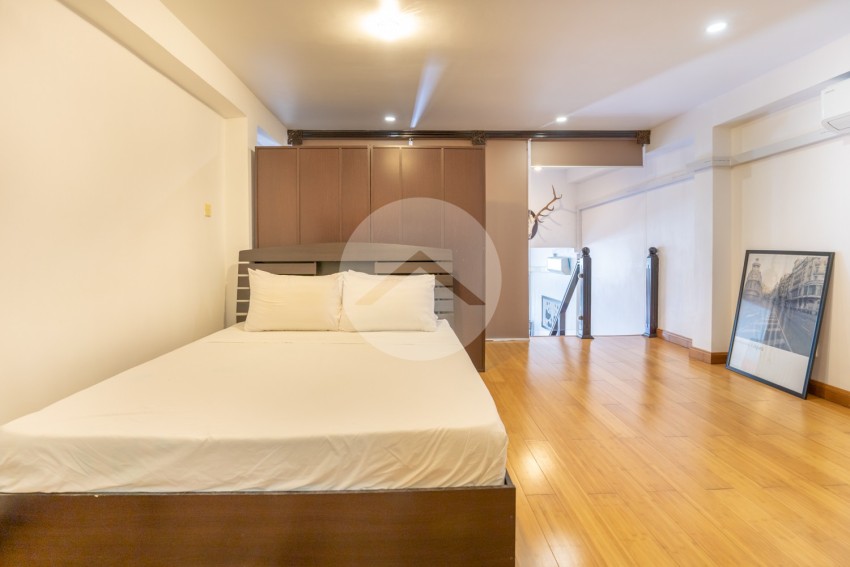 Renovated 3 Bedroom Apartment For Rent - Phsar Thmei, Phnom Penh