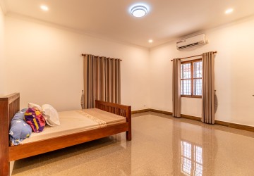 4 Bedroom Villa For Rent - BKK1, Phnom Penh thumbnail