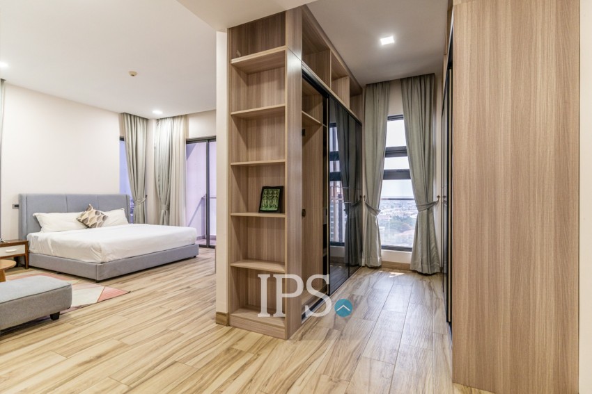 3 Bedroom Serviced Penthouse For Rent - Toul Svay Prey 2, Phnom Penh