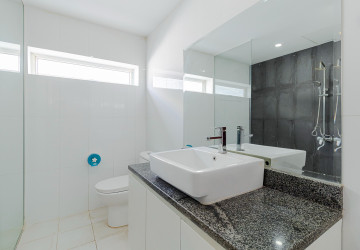 3 Bedroom Villa For Rent - Melbourne Residence, Sra Ngae, Siem Reap thumbnail