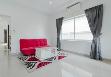 3 Bedroom Villa For Rent - Melbourne Residence, Sra Ngae, Siem Reap thumbnail