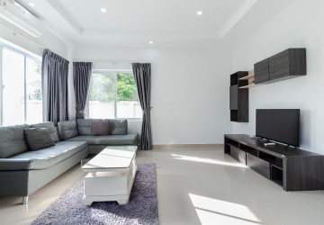 3 Bedroom Villa For Rent - Melbourne Residence, Sra Ngae, Siem Reap thumbnail
