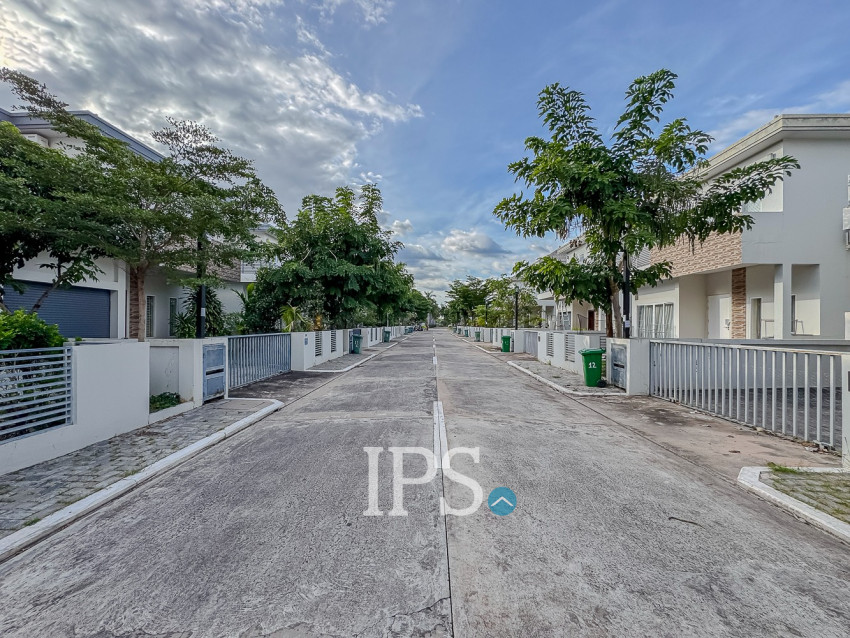 3 Bedroom Villa For Rent - Melbourne Residence, Sra Ngae, Siem Reap