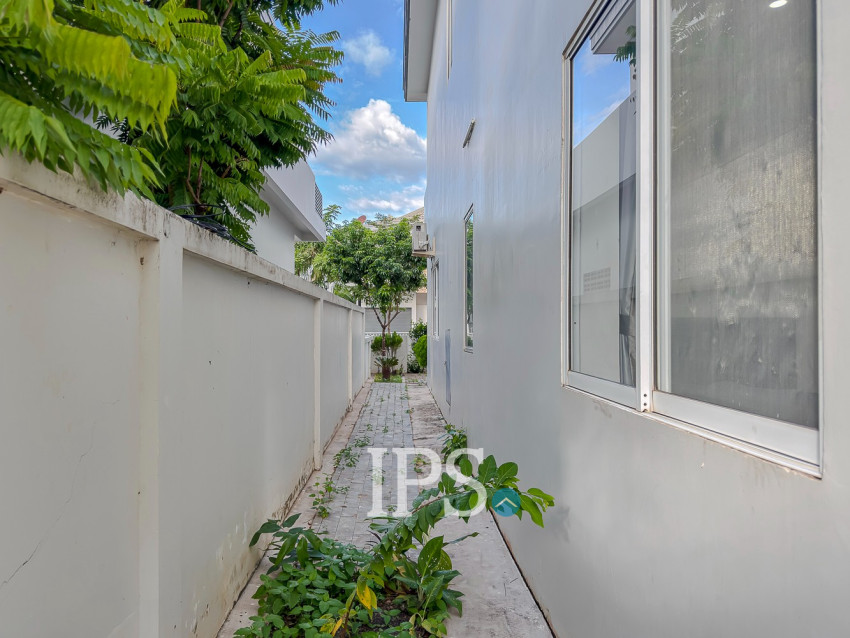3 Bedroom Villa For Rent - Melbourne Residence, Sra Ngae, Siem Reap