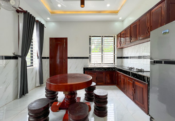 2 Bedroom Villa For Rent - Sala Kamreuk, Siem Reap thumbnail