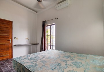 2 Bedrooms Renovated Apartment for Rent - Daun Penh, Phnom Penh thumbnail
