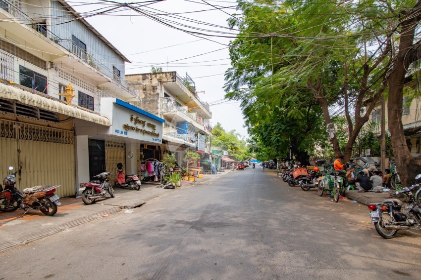 2 Bedrooms Renovated Apartment for Rent - Daun Penh, Phnom Penh