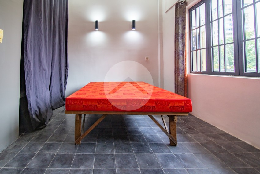 2 Bedrooms Renovated Apartment for Rent - Daun Penh, Phnom Penh