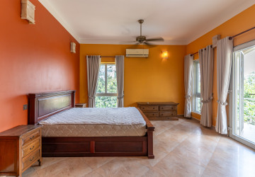 4 Bedroom Villa For Rent - Prek Pra, Phnom Penh thumbnail