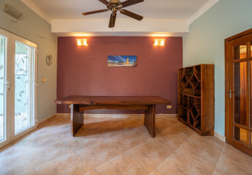 4 Bedroom Villa For Rent - Prek Pra, Phnom Penh thumbnail