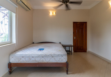 4 Bedroom Villa For Rent - Prek Pra, Phnom Penh thumbnail