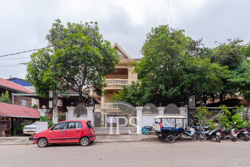 19 Bedroom Hotel For Rent - Sala Kamreuk, Siem Reap