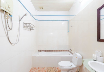 19 Bedroom Hotel For Rent - Sala Kamreuk, Siem Reap thumbnail