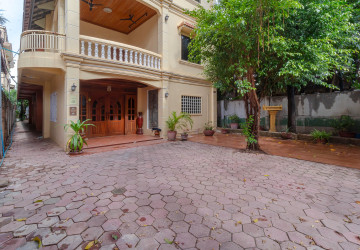19 Bedroom Hotel For Rent - Sala Kamreuk, Siem Reap thumbnail