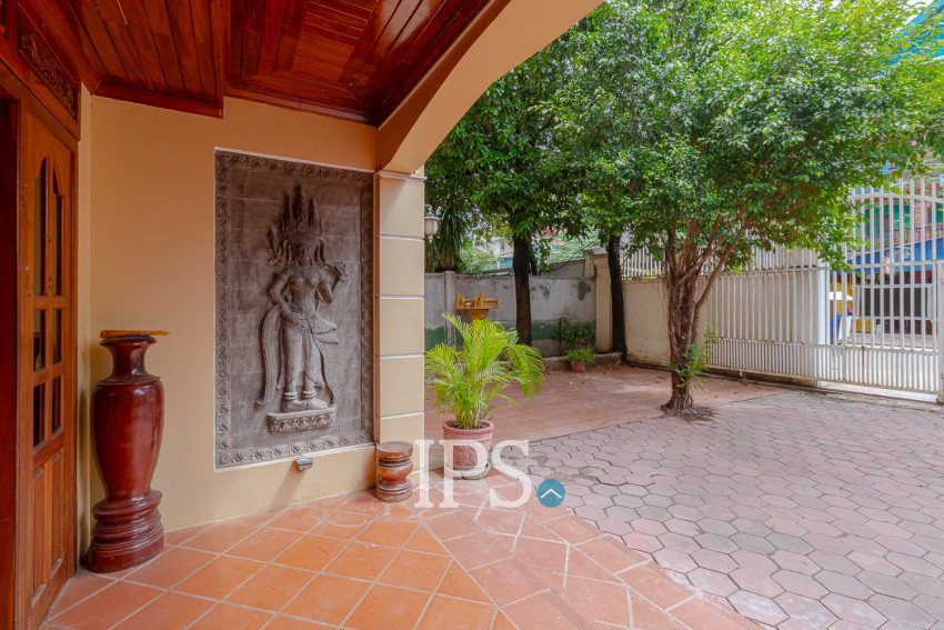 19 Bedroom Hotel For Rent - Sala Kamreuk, Siem Reap