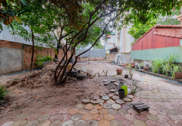 19 Bedroom Hotel For Rent - Sala Kamreuk, Siem Reap thumbnail