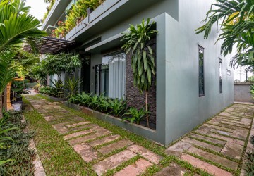 1 Bedroom Apartment For Rent - Sala Kamreuk, Siem Reap thumbnail