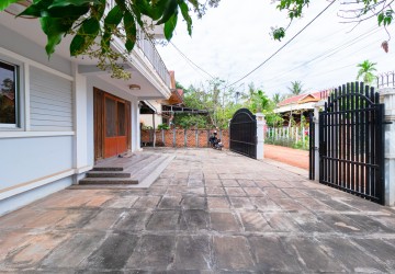 5 Bedroom Villa For Rent - Svay Dangkum, Siem Reap thumbnail