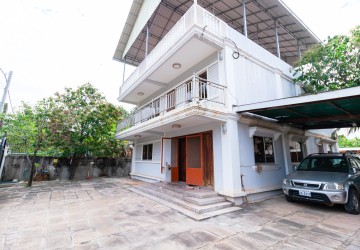 5 Bedroom Villa For Rent - Svay Dangkum, Siem Reap thumbnail