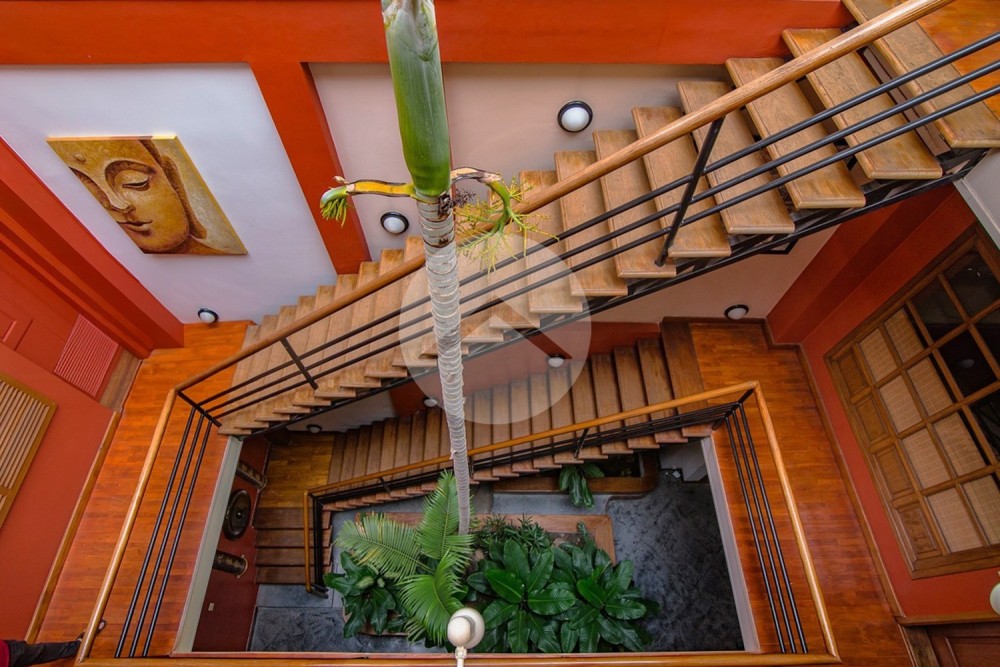 6 Bedroom Townhouse For Sale - Chakto Mukh, Phnom Penh - Image 10