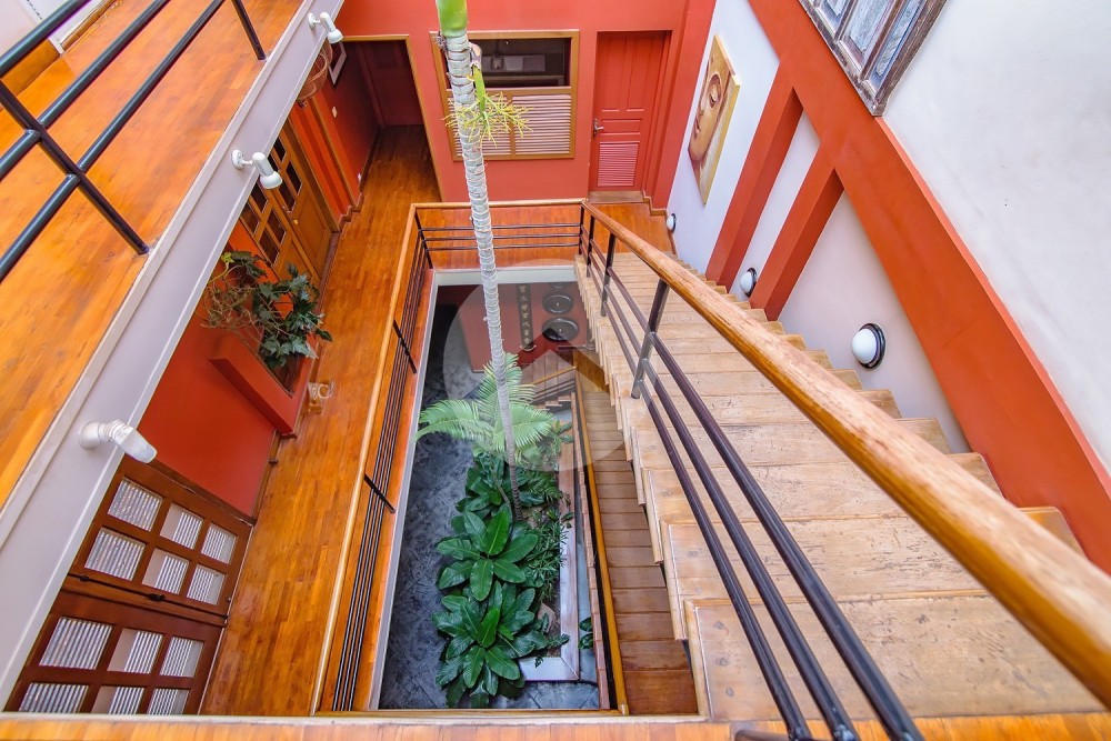 6 Bedroom Townhouse For Sale - Chakto Mukh, Phnom Penh - Image 13