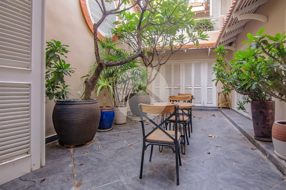 6 Bedroom Townhouse For Sale - Chakto Mukh, Phnom Penh - Image 15