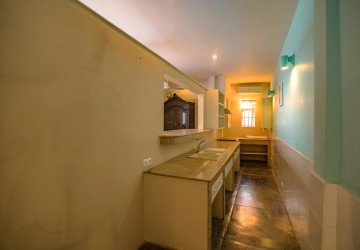 6 Bedroom Townhouse For Sale - Chakto Mukh, Phnom Penh thumbnail