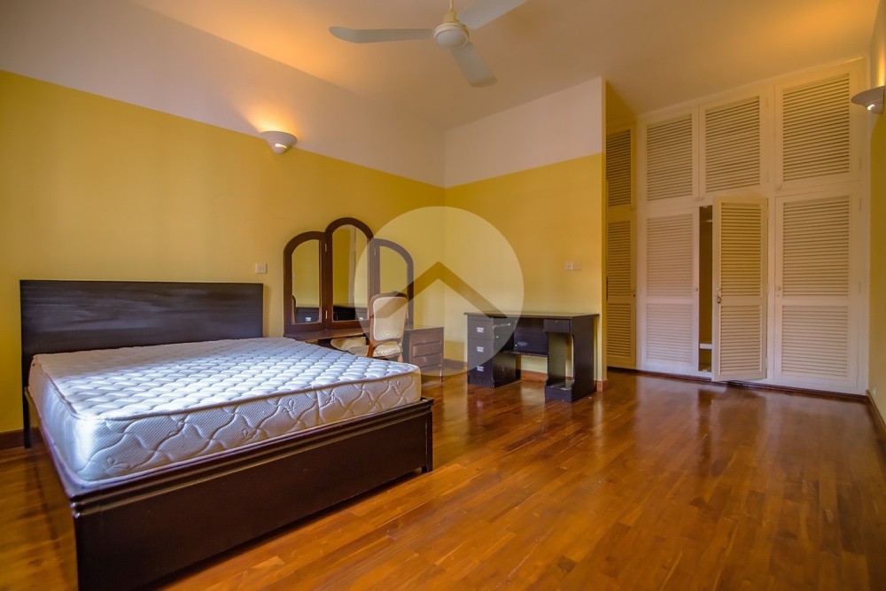6 Bedroom Townhouse For Sale - Chakto Mukh, Phnom Penh - Image 21