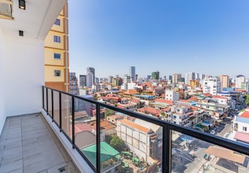 4 Bedroom Serviced Penthouse For Rent - BKK 2, Phnom Penh thumbnail