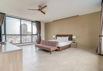 Duplex 4 Bedroom Serviced Penthouse For Rent - BKK2, Phnom Penh thumbnail