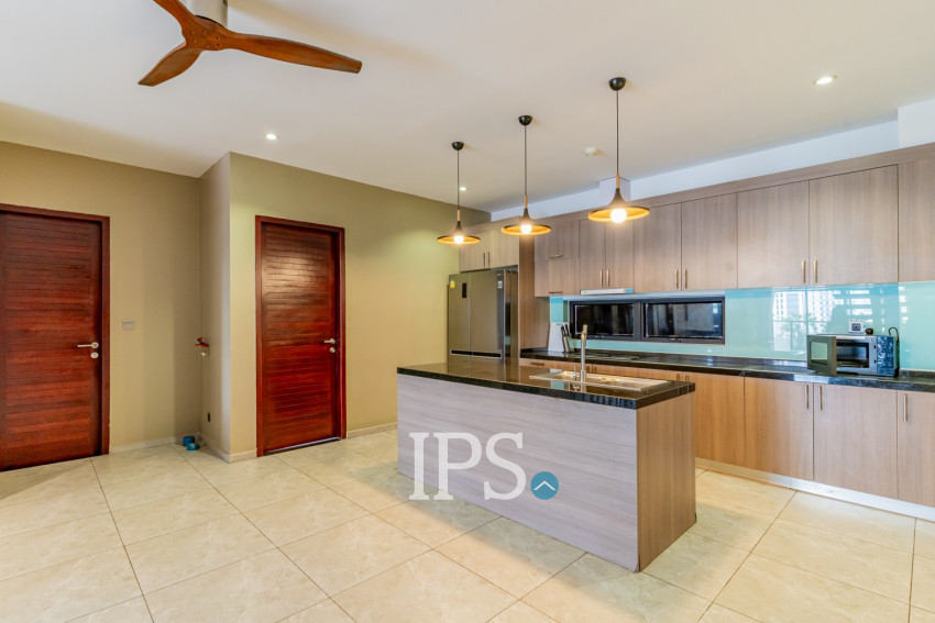 Duplex 4 Bedroom Serviced Penthouse For Rent - BKK2, Phnom Penh