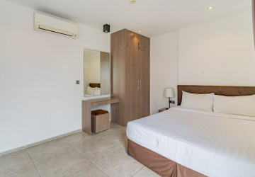 Duplex 4 Bedroom Serviced Penthouse For Rent - BKK2, Phnom Penh thumbnail