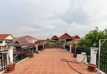 4 Bedroom Townhouse For Rent - Chreav, Siem Reap thumbnail