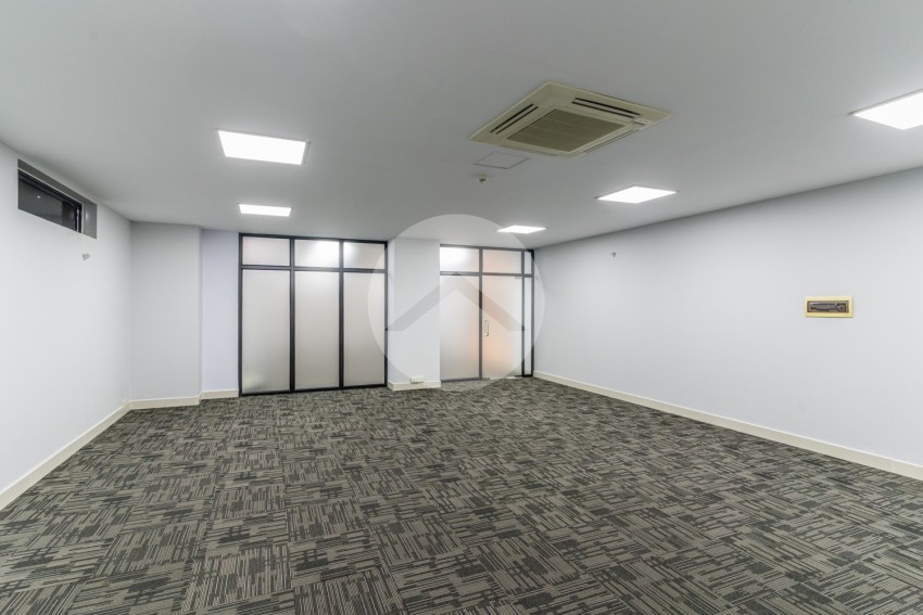 102 Sqm Office Space For Rent - Toul Tum Poung, Phnom Penh