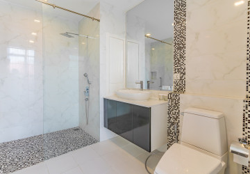 2 Bedroom Serviced Apartment For Rent - Beoung Raing, Phnom Penh thumbnail