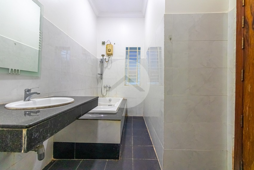 2 Bedroom Apartment  For Rent - Slor Kram, Siem Reap