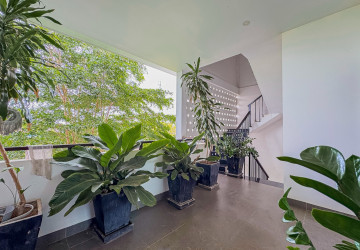 2 Bedroom  Apartment For Rent - Kouk Chak, Siem Reap thumbnail
