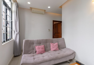 1 Bedroom Serviced Apartment For Rent - Tonle Bassac, Phnom Penh thumbnail