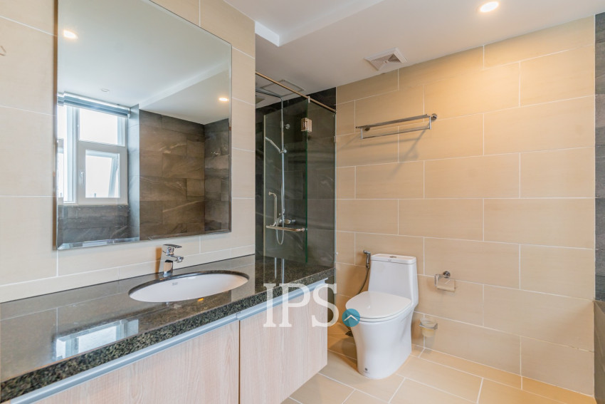 3 Bedroom Serviced Penthouse For Rent - Tonle Bassac, Phnom Penh