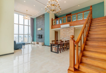 3 Bedroom Serviced Penthouse For Rent - Tonle Bassac, Phnom Penh thumbnail