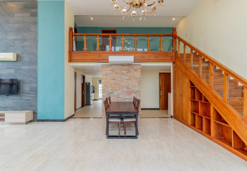 3 Bedroom Serviced Penthouse For Rent - Tonle Bassac, Phnom Penh thumbnail